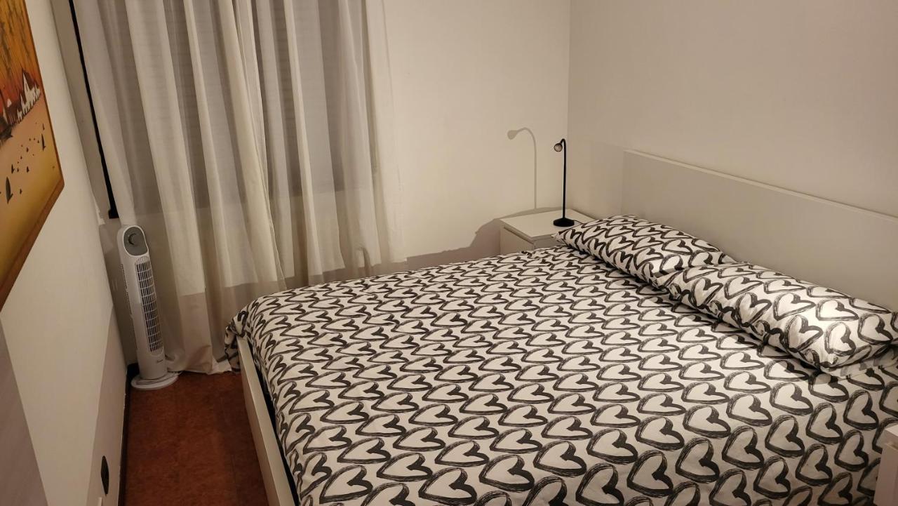Appartamento Di Fronte All'Ospedale 摩德纳 外观 照片